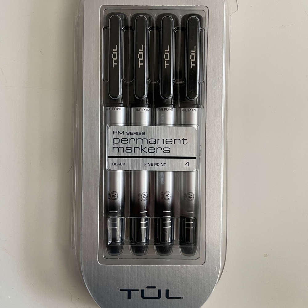 NWT 4-pk Black TUL permanent markers